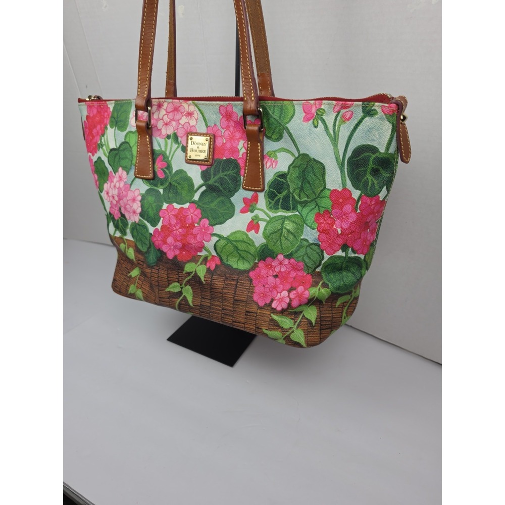 Dooney Bourke Floral Basket Cottage Garden Flowers Large Tote Bag Pink Green - Picture 3 of 13